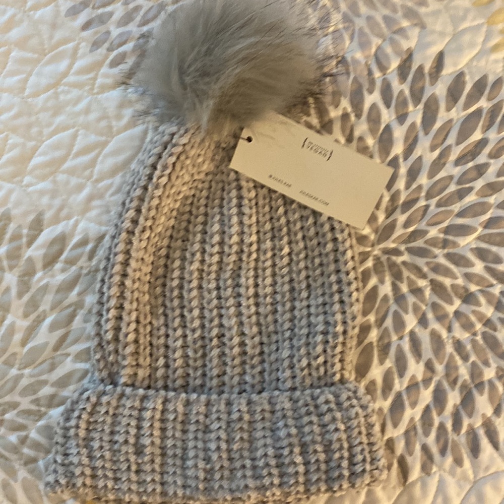 Hat - Picture 3 of 3